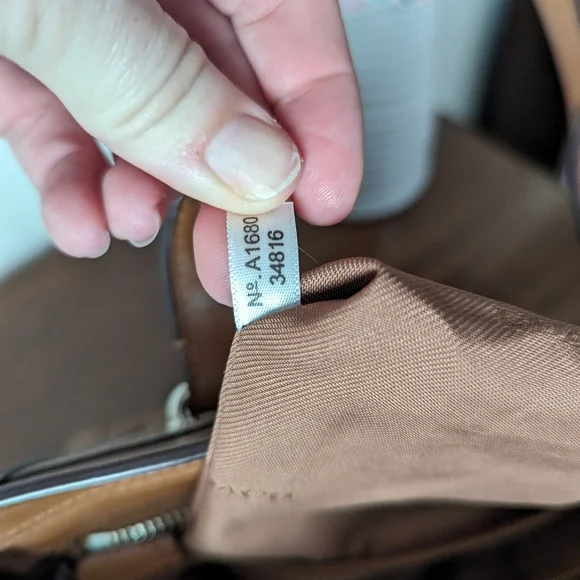 Coach swagger in carmel brown pebble leather - Picture 7 of 8